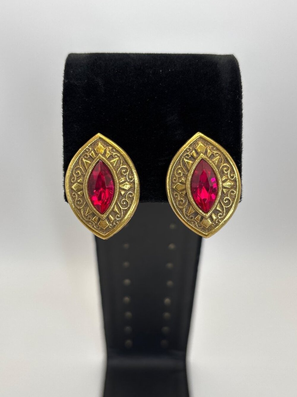 Vintage 1928 Gold Tone Red Marquise Cut Red Center Stone Clip On Earrings
